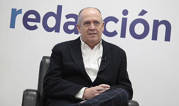 "Los médicos en precario deben incluirse ya en la carrera profesional"