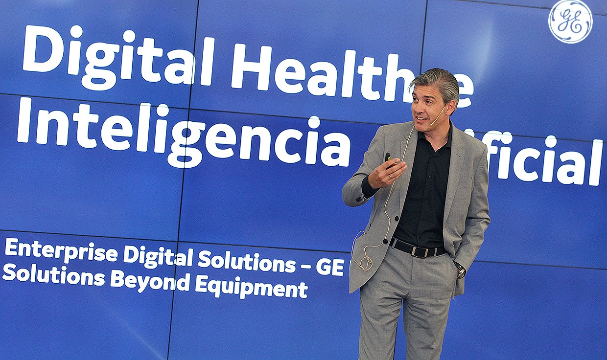 "Los médicos que asuman la transformación digital sustituirán a los que no"