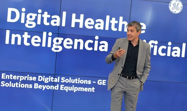 "Los médicos que asuman la transformación digital sustituirán a los que no"