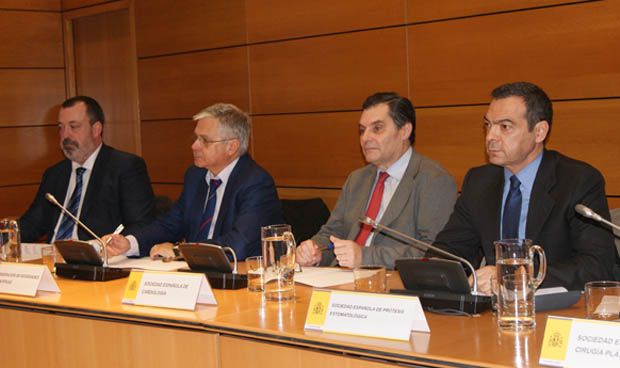 'Overbooking' en la exitosa cita entre Sanidad-sociedades científicas