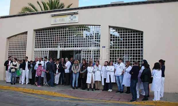  Pena de cárcel para un paciente por agredir al médico que le dio el alta