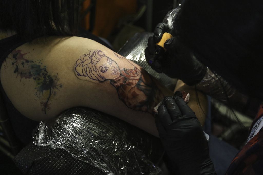 ¿Por qué una famosa dermatóloga ha dicho 'no' a los tatuajes?