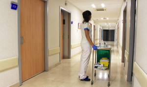 "Rotar por quirófano debería ser obligatorio al estudiar Enfermería"