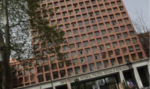   Sanidad se salta el límite de inversión pública prometido a Bruselas