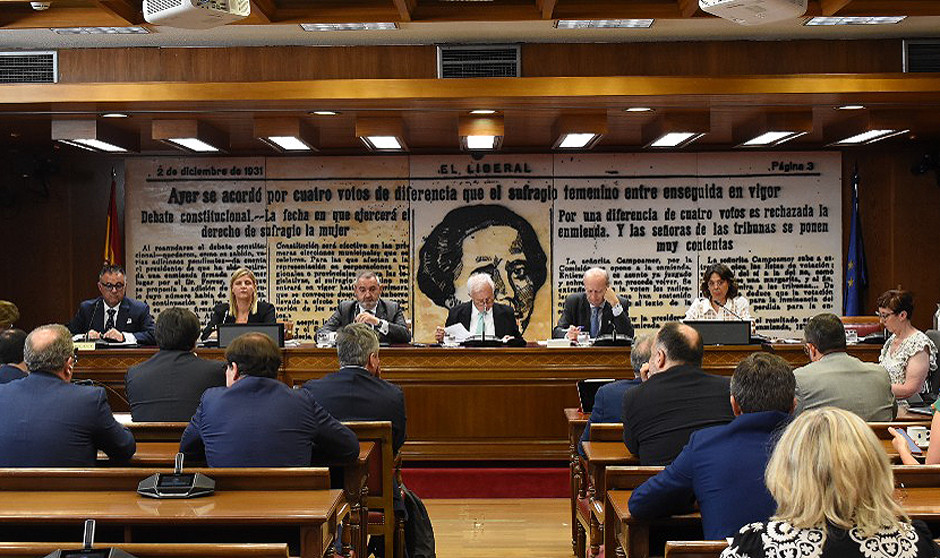 Conrado Domínguez no responde a las preguntas ante la Comisión de Investigación por la compra de mascarillas del Senado