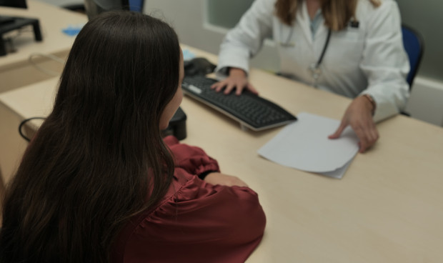 Varios médicos afirman que no quieren que sus hijos entren en la carrera de Medicina. ¿Cuáles son los motivos?