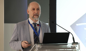 "Un catéter que hay que manipular es muy negativo para el día a día"