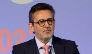 Julio Mayol, médico y catedrático, forma parte del manual IA de la Organización Médica Colegial