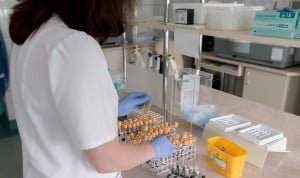  Colapso en los laboratorios de microbiología: "Necesitamos más tecnología"