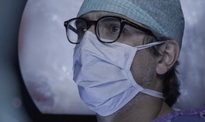 El médico con ‘récord’ en cirugías es español: “He operado en 120 países”