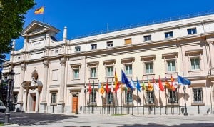 Banderas de España y las Comunidades Autónomas en Senado