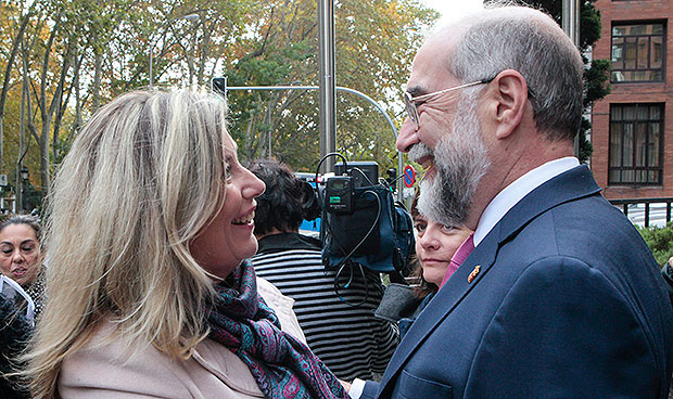 Sanidad anuncia un decreto para crear nuevas especialidades médicas