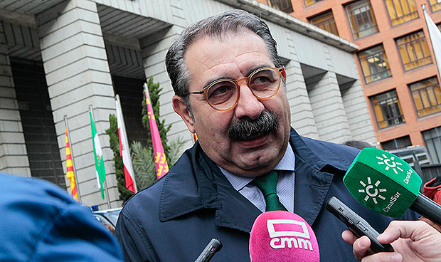 Sanidad anuncia un decreto para crear nuevas especialidades médicas