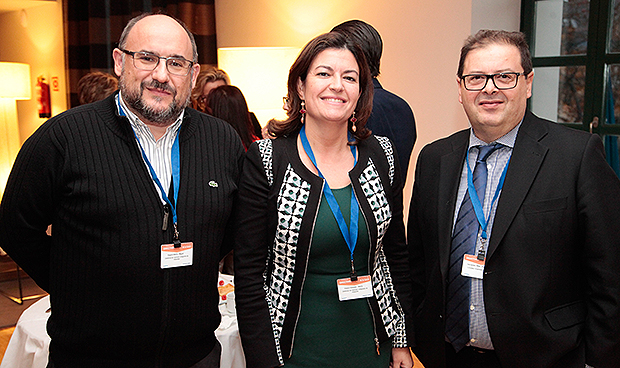 Los médicos pierden dinero al acceder a cargos directivos