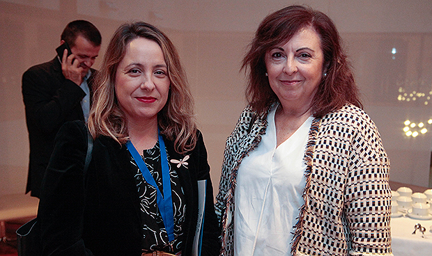 Los médicos pierden dinero al acceder a cargos directivos