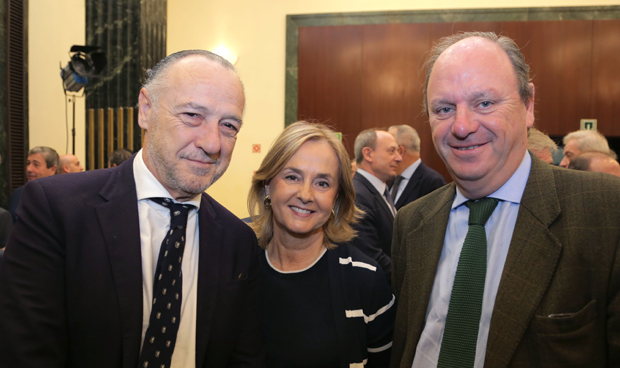 "Sanidad tiene que dejar a las CCAA reducir las plazas MIR innecesarias"