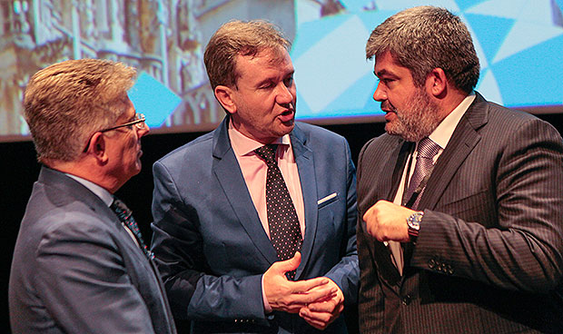 "Si no existiera la Medicina Interna, habría que inventarla"