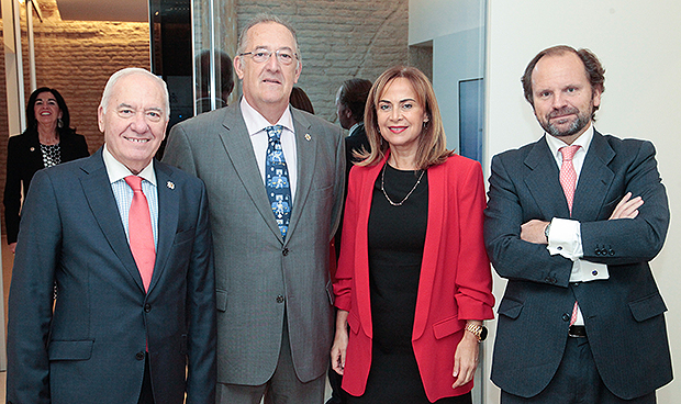 La enfermería española "estrena casa" en Madrid, reabre su sede histórica