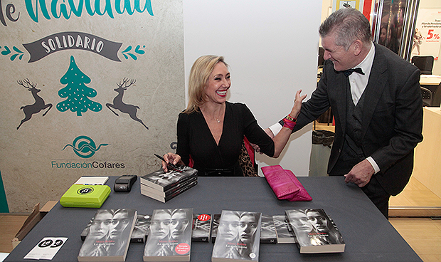 Cofares 'recibe' a la Navidad con su tradicional mercadillo solidario