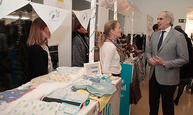 Cofares 'recibe' a la Navidad con su tradicional mercadillo solidario