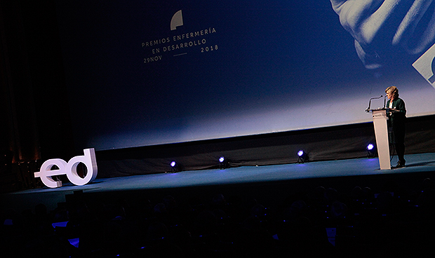 La Enfermería española premia poner "el alma en el cuidado de las personas"