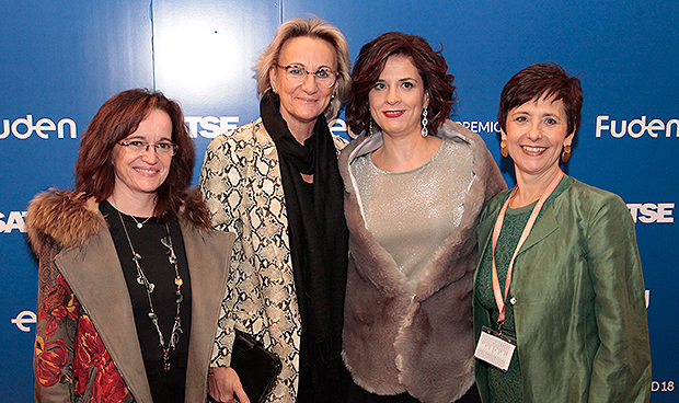 La Enfermería española premia poner "el alma en el cuidado de las personas"