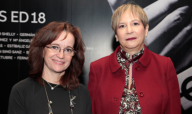 La Enfermería española premia poner "el alma en el cuidado de las personas"