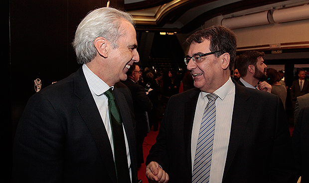 La Enfermería española premia poner "el alma en el cuidado de las personas"