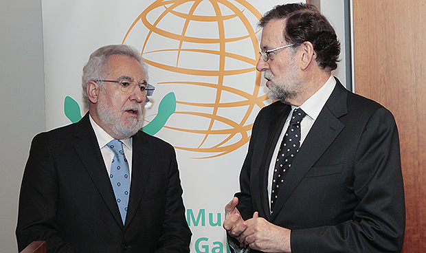 Santalices, presidente del parlamento gallego, insignia de Oro Asomega 2018