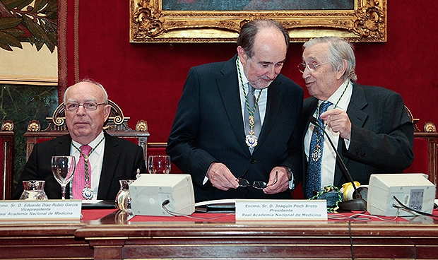 Ivorra: "Los médicos debemos liderar el cambio de la sanidad"