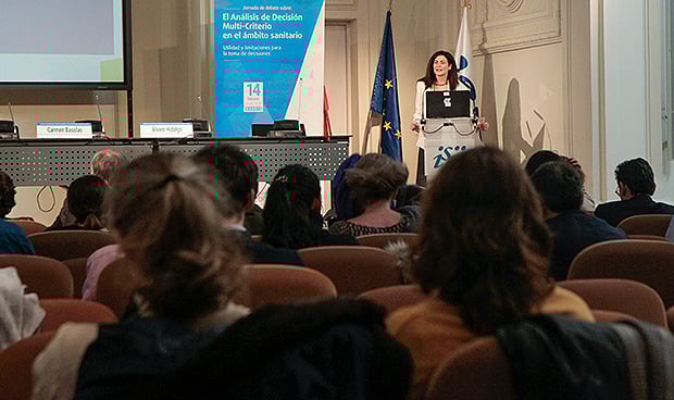 "El modelo multicriterio democratiza la fijación del precio del fármaco"