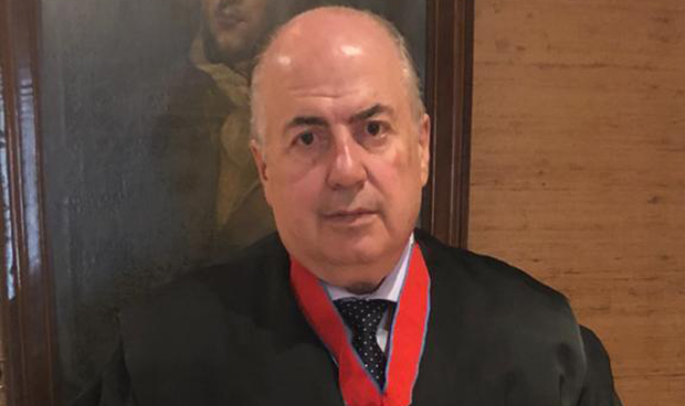 Justicia entrega la Cruz San Raimundo de Peñafort a De Lorenzo