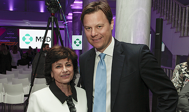 "Cuesta llegar a puestos directivos en sanidad, pero llegamos bien armadas"