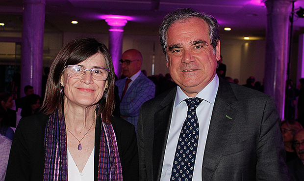 "Cuesta llegar a puestos directivos en sanidad, pero llegamos bien armadas"