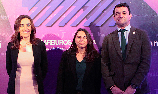 "La sanidad es la punta de lanza de la mujer para otras profesiones"