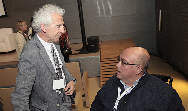 "Hay que quitar el polvo a los hospitales para adecuarse a los crónicos"