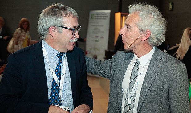 "Hay que quitar el polvo a los hospitales para adecuarse a los crónicos"