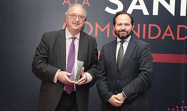 "Estos premios reconocen el alto potencial de los profesionales del Sermas"