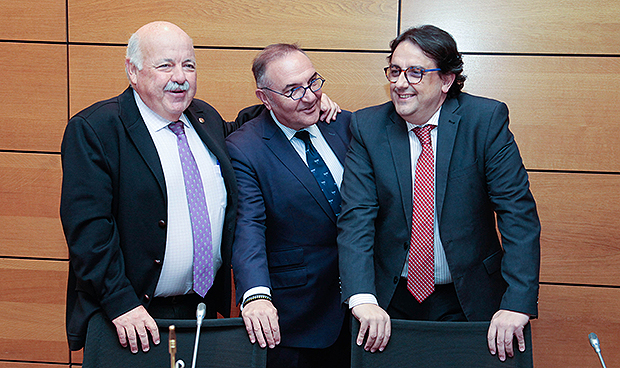 Sanidad y 9 CCAA firman la reforma de AP y dejan su financiación a Hacienda