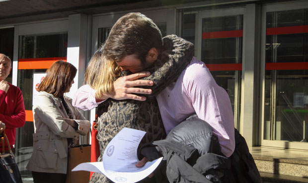 Muchas lágrimas, un adiós y hasta un tuno en la asignación de plazas MIR