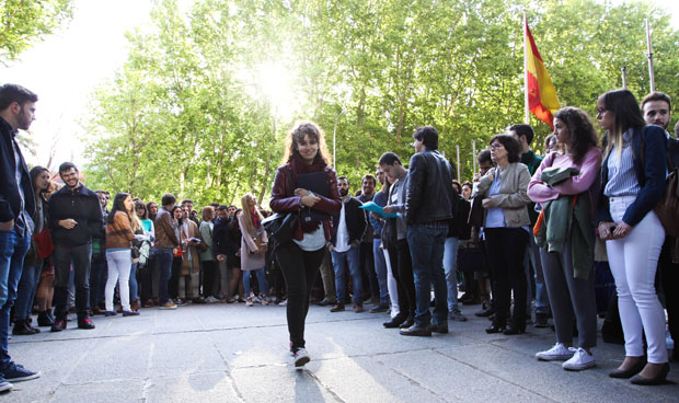 Muchas lágrimas, un adiós y hasta un tuno en la asignación de plazas MIR
