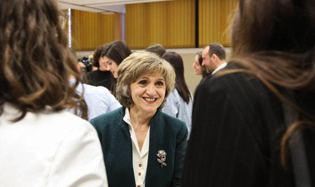 Muchas lágrimas, un adiós y hasta un tuno en la asignación de plazas MIR