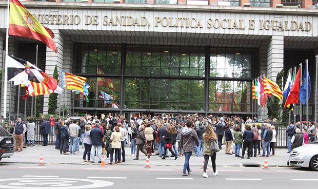 Interterritorial: pacto contra el desabastecimiento; dudas de acceso a CART