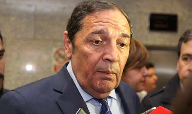 Interterritorial: pacto contra el desabastecimiento; dudas de acceso a CART