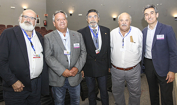 La EPOC está "rejuveneciendo y feminizándose"