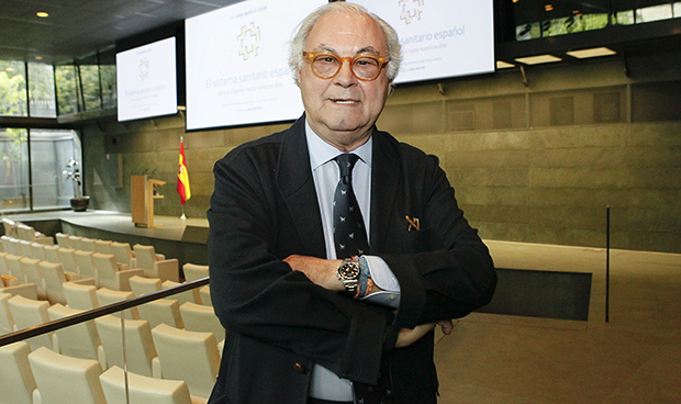 "El sistema sanitario español es inviable tal como está"