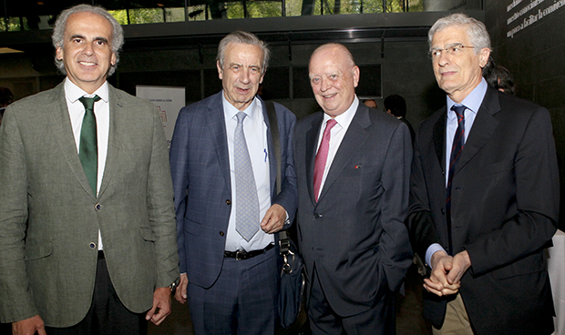 "El sistema sanitario español es inviable tal como está"