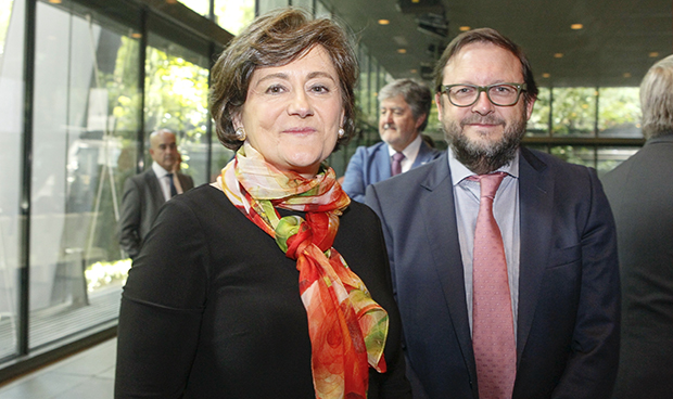 "El sistema sanitario español es inviable tal como está"