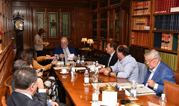 Ricardo De Lorenzo, reelegido como presidente de la AEDS