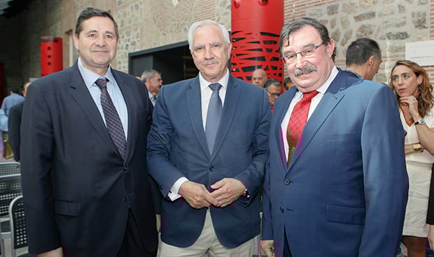 "Un profesional sanitario gestiona mejor un hospital que un político"